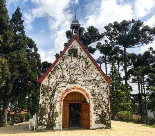 Soñar con capilla