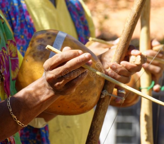 soñar con berimbau