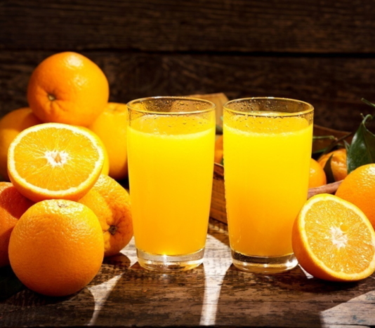 Soñar con jugo de naranja